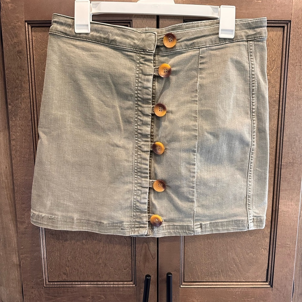 Free People Button-Front Muted Olive Green Cotton Mini Skirt Size 12